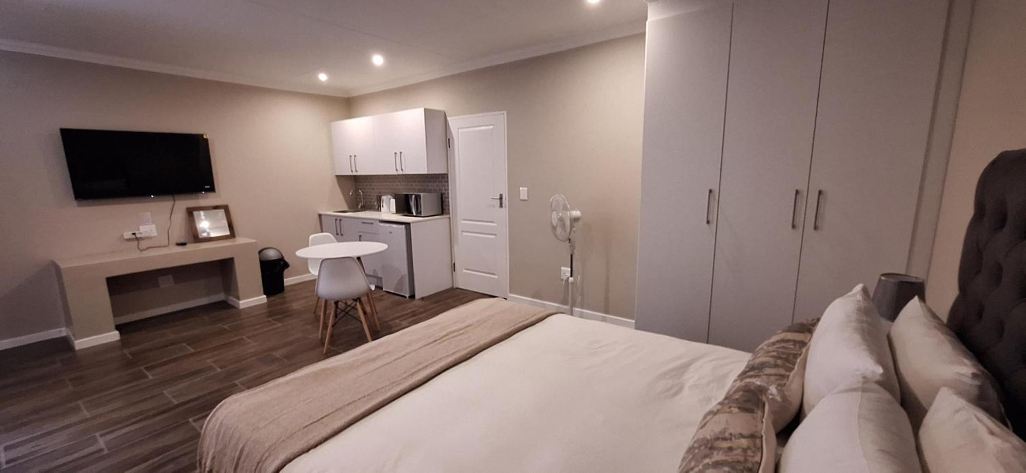 Bed and Breakfast Eagle Cove Honeydew Екстер'єр фото
