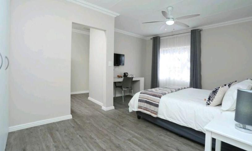 Bed and Breakfast Eagle Cove Honeydew Екстер'єр фото