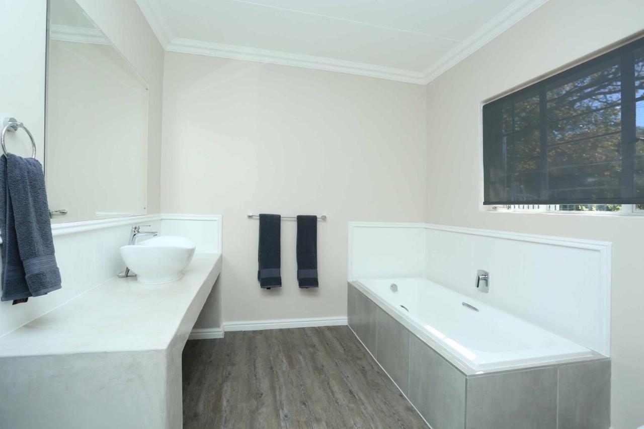 Bed and Breakfast Eagle Cove Honeydew Екстер'єр фото